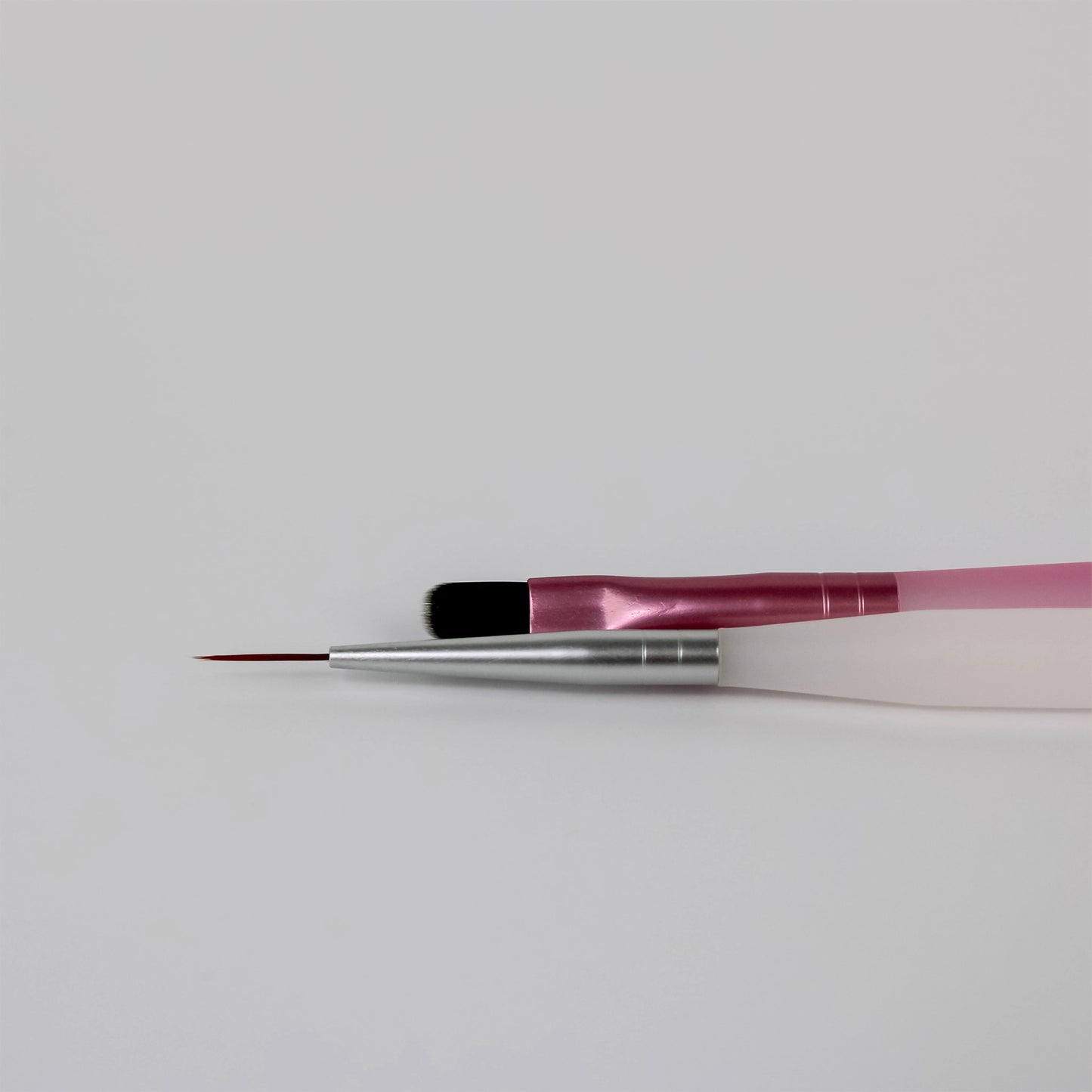 Enchanting - Liner Brush